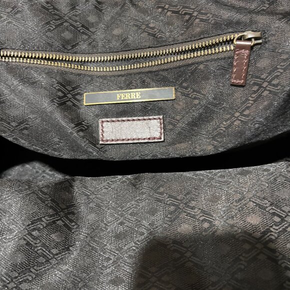 Gianfranco Ferre Green and Leather Purse - Picture 8 of 9